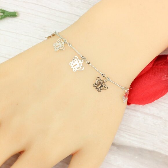 "Trendy Handmade Bracelet – A Thoughtful Gift for Girls & Women | UNVRC1047 - Picture 9 of 10